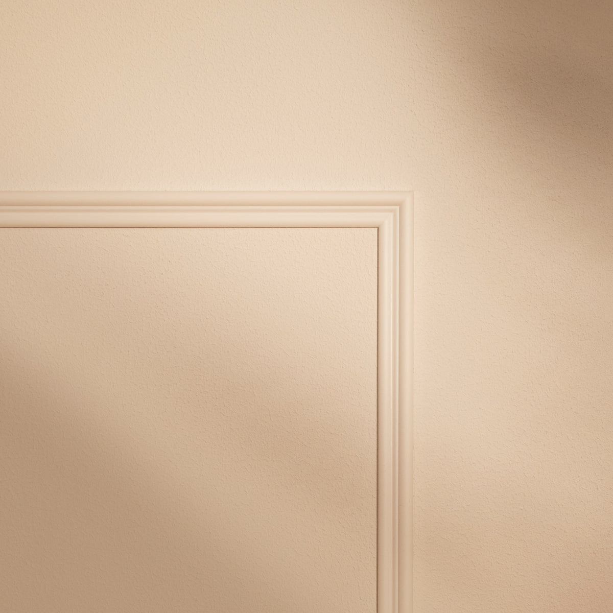 GRETE wall molding